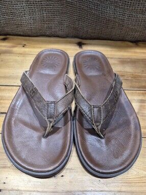 UGGS Brown Leather Flip-Flop Sandals Mens 8